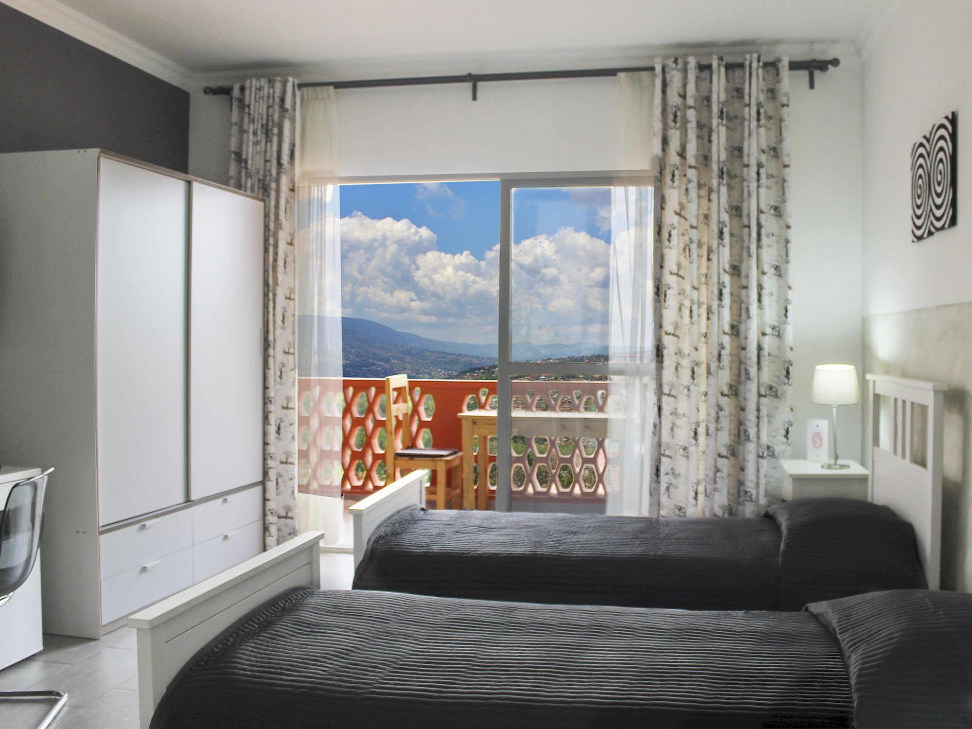 5 Swiss Hotel Кигали Экстерьер фото